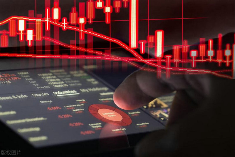 信托和银行理财哪个风险小（信托和私募基金哪