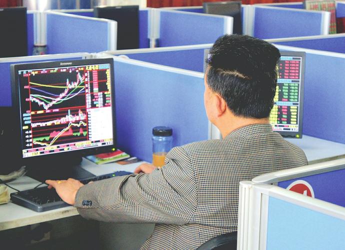 60后男人90后的时尚！李彦宏从100精英中看上他