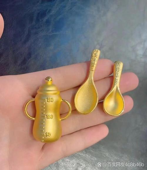 当天普通股的价值取决于（影响股票内在价值的