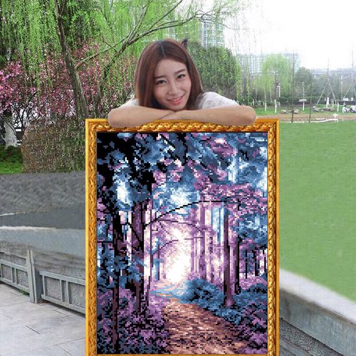 那个可以查到巴黎欧莱雅的市值（珀莱雅市值）